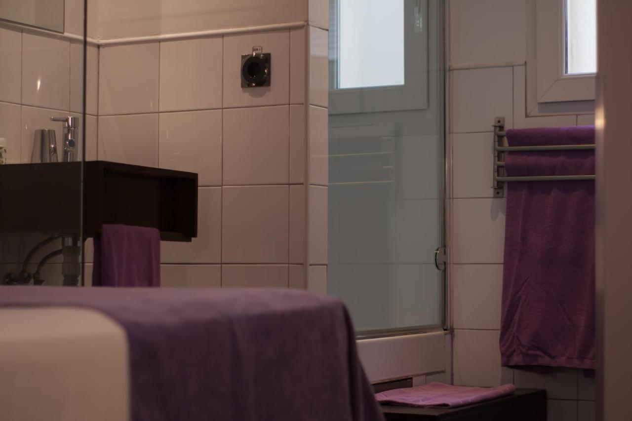 Hostal Santa Ana Colors Madrid Luaran gambar