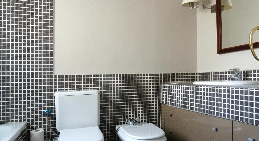 Hostal Santa Ana Colors Madrid Bilik gambar